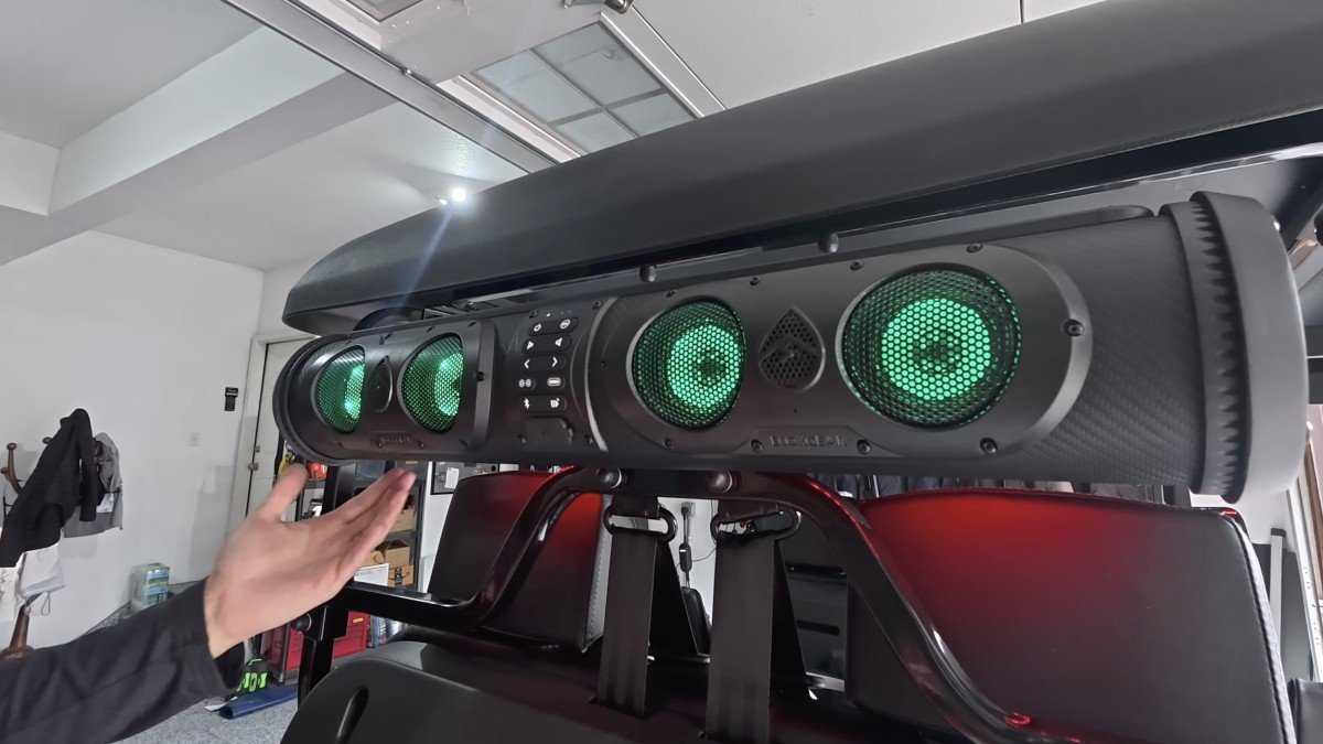 2024 Kandi NFL 4 Seat speaker.png