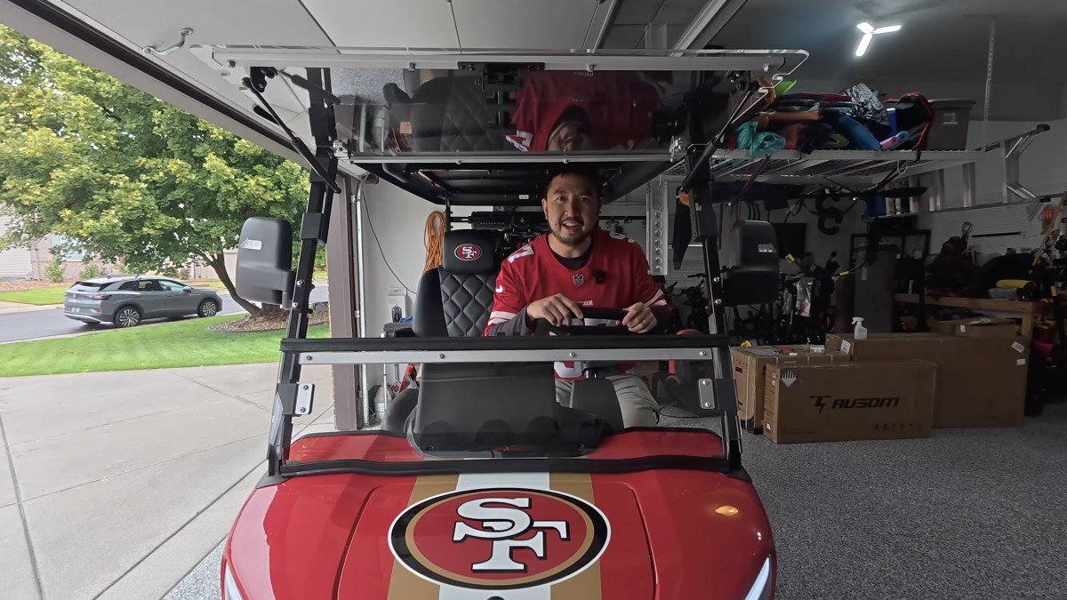2024 Kandi NFL 4 Seat front window.png