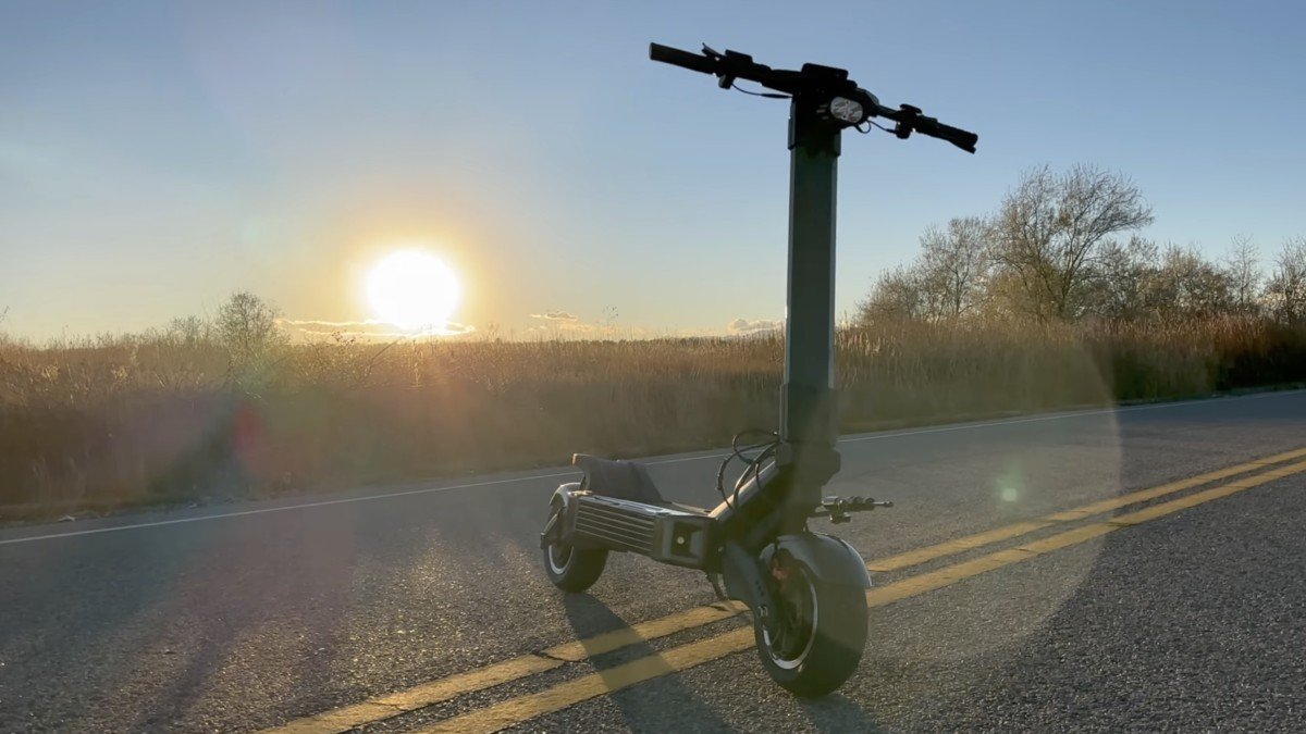 EMOVE Roadster good shot.png