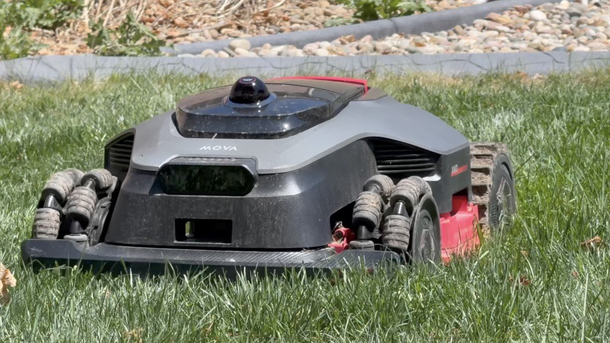 MOVA LiDAX Ultra 3000 AWD 360 camera.png