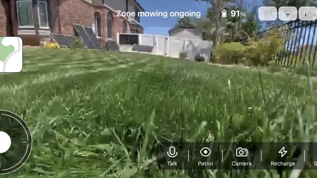 MOVA LiDAX Ultra 3000 AWD robot camera.png