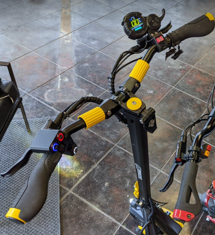 VSETT-10-Curved-and-Foldable-Handlebars