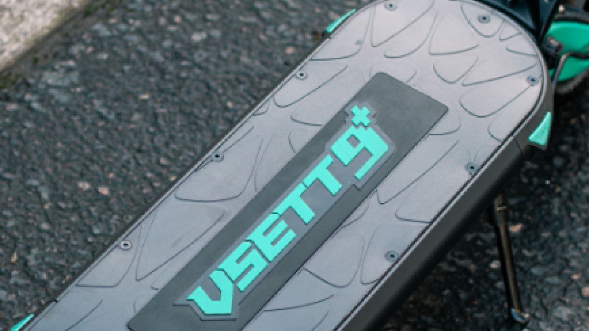 2021 VSETT 9 VSETT-9-Silicone-Deck-Charging-Ports-Adjustable-Suspension-1