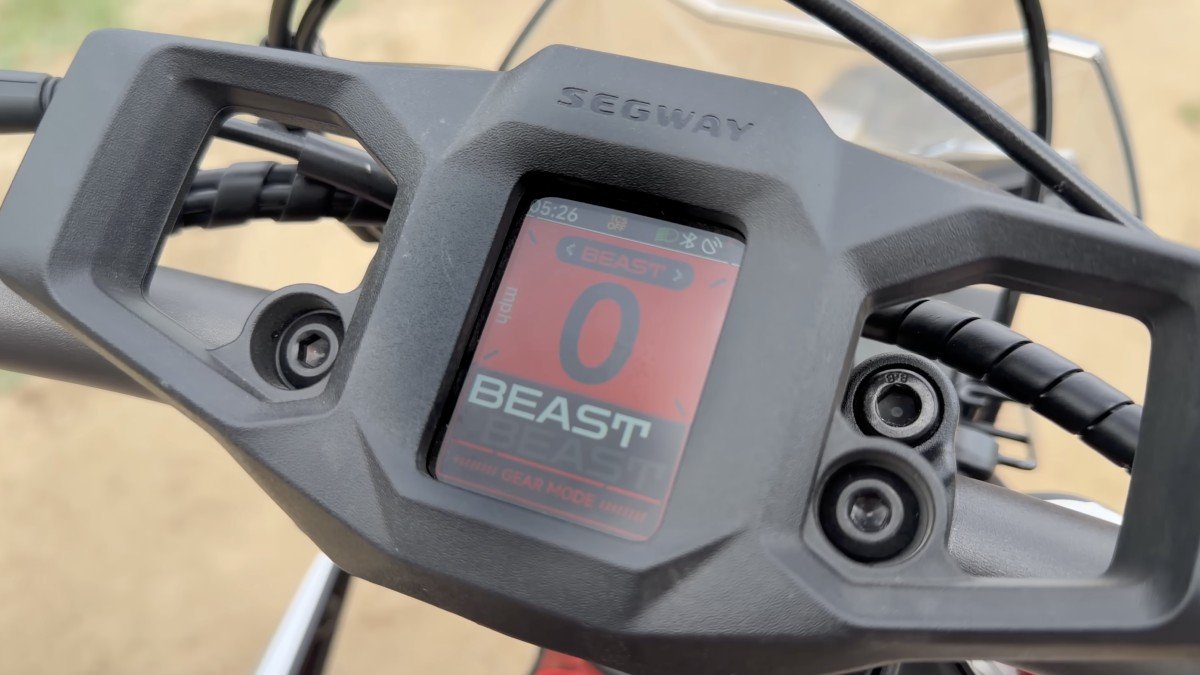 Segway Xaber 300 display.png