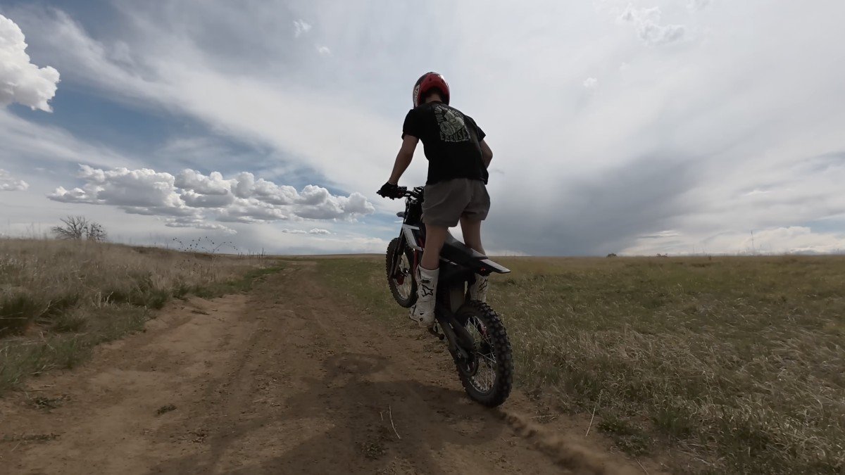 Segway Xaber 300 wheelie.png