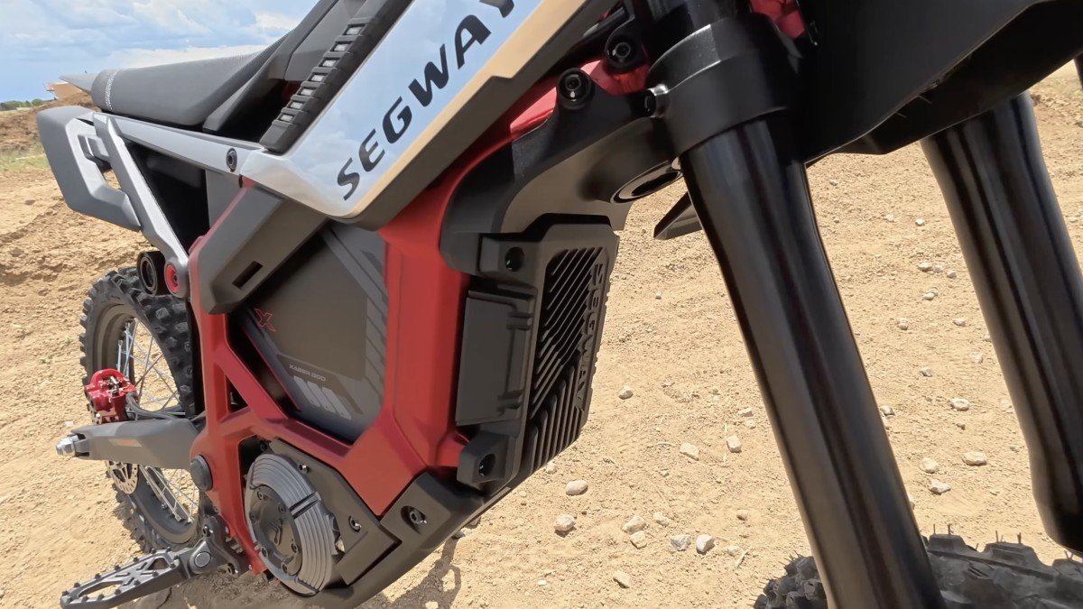 Segway Xaber 300 controller.png