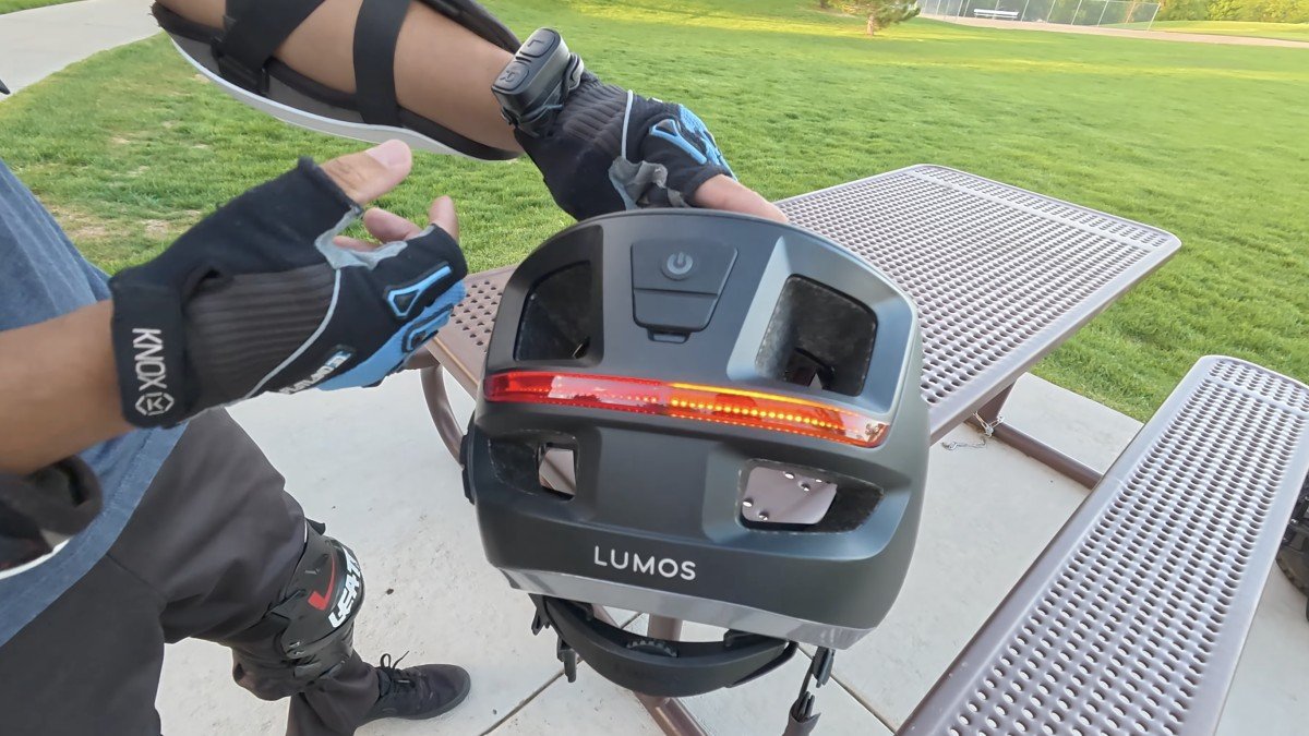 Lumos Sonorus rear view.png