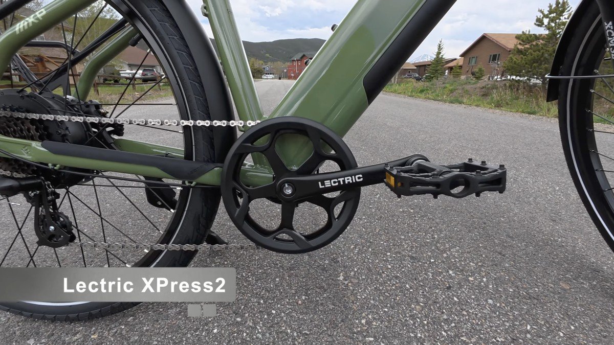 Lectric XPress 2 pedals.png