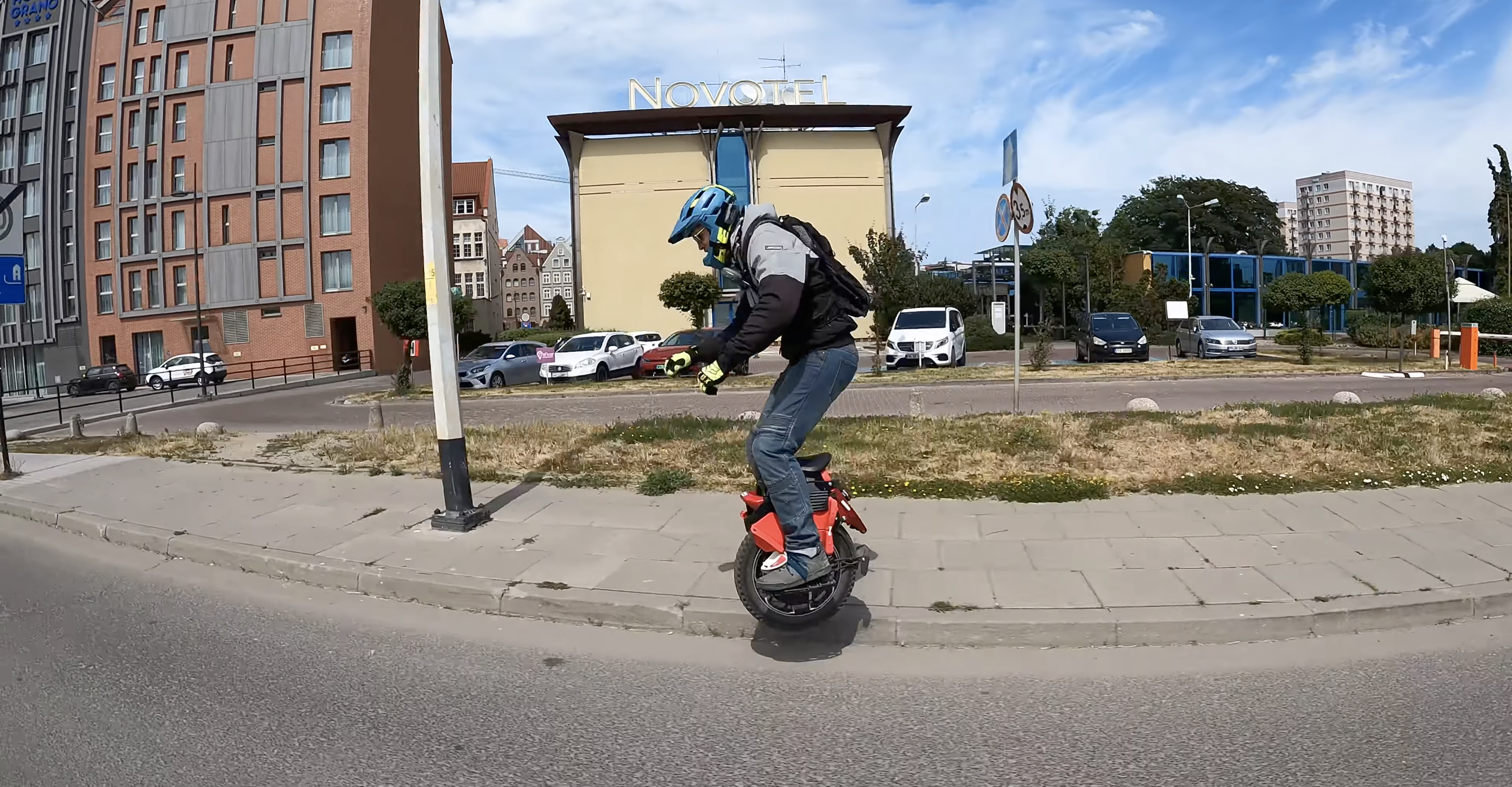 street riding.png