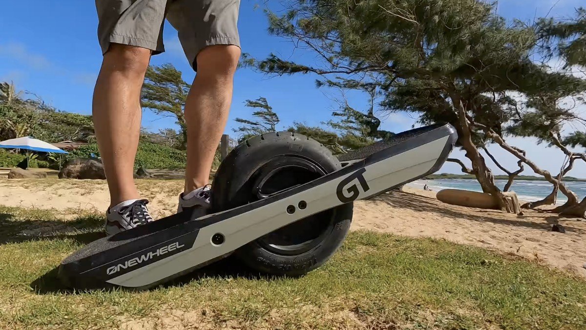 Future Motion Onewheel GT beach shot.png Future Motion Onewheel GT beach shot.png