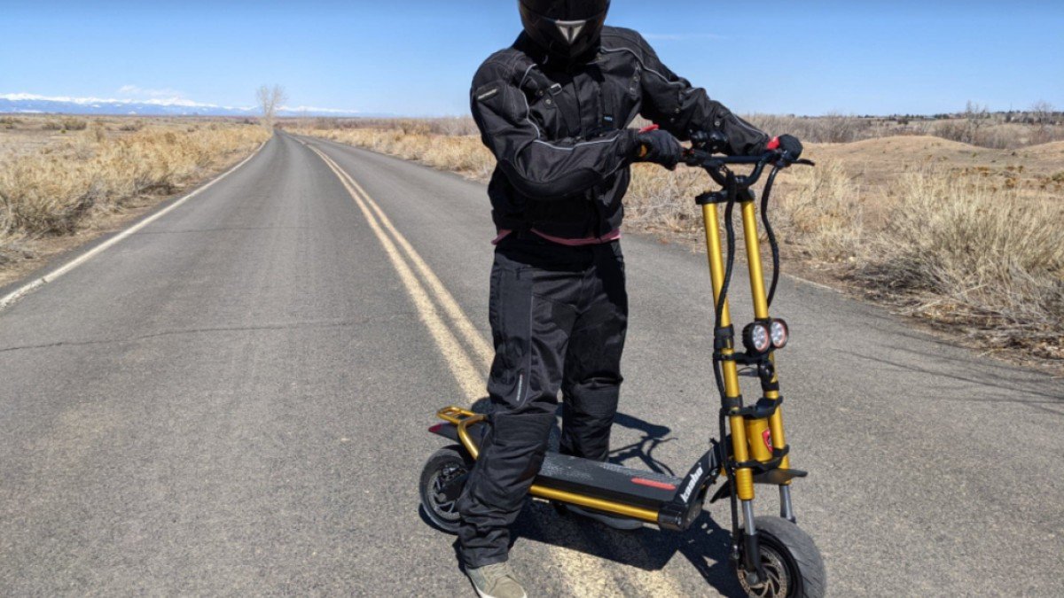 2021 Kaabo Wolf King+ Kaabo-Wolf-King-Handlebars-1024x768