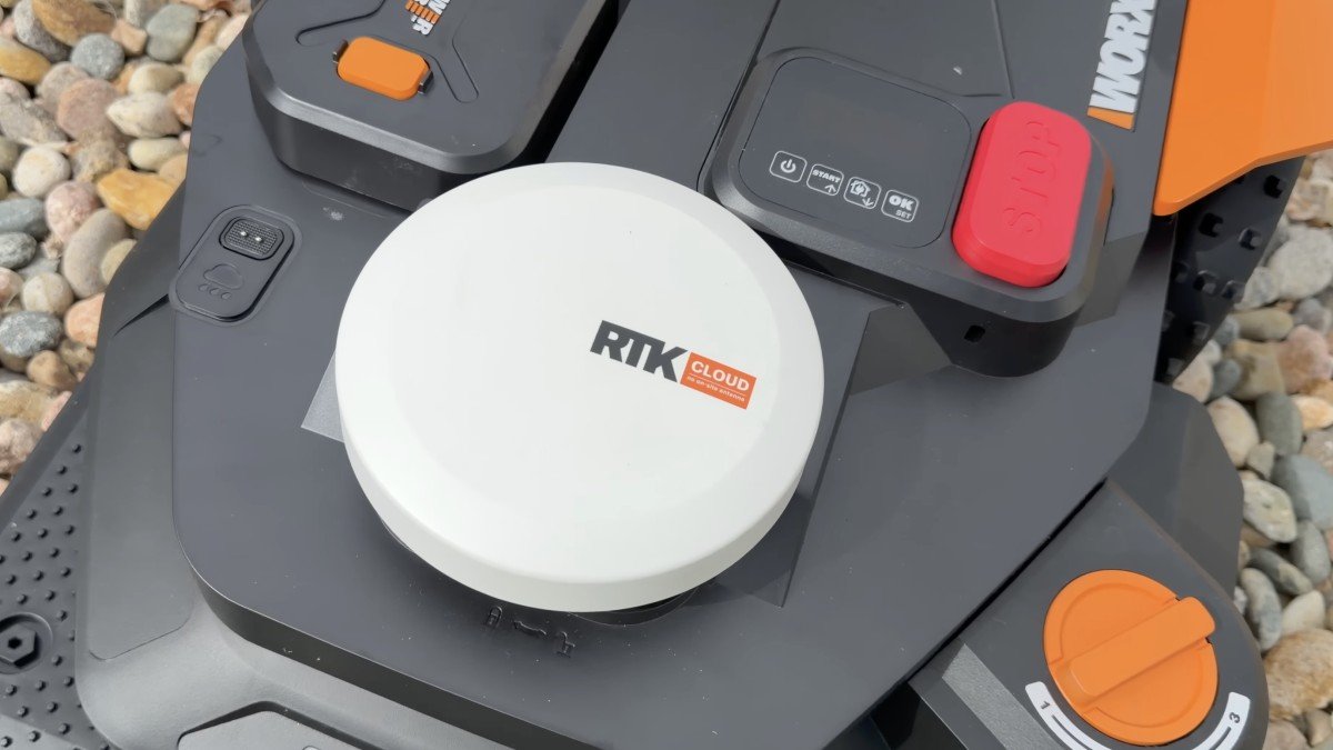 Worx Landroid Vision Cloud RTK.png