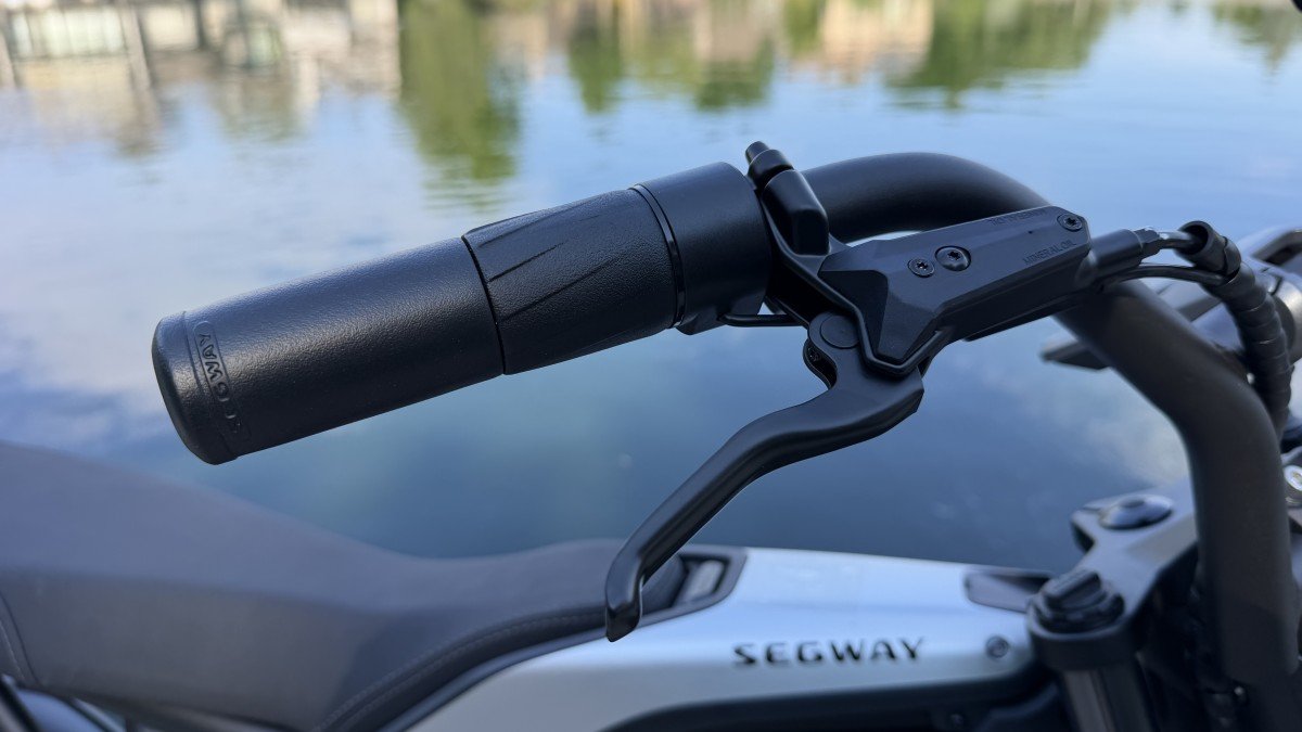 Segway Xyber Air handlebar.jpeg