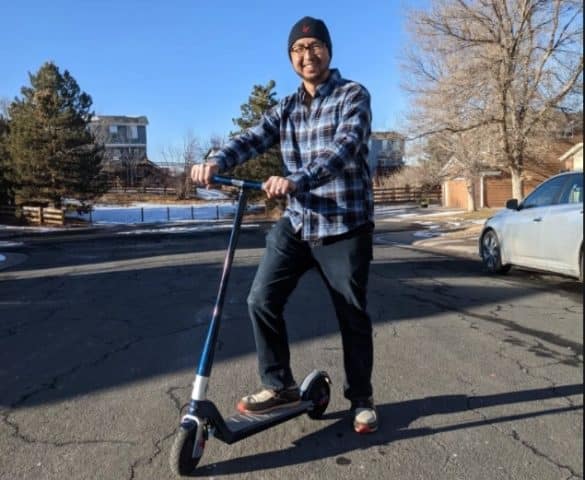 andrew riding the unagi model one outside
