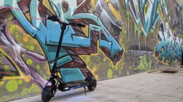 Mantis 8 Review: An Escooter from Kaabo USA?