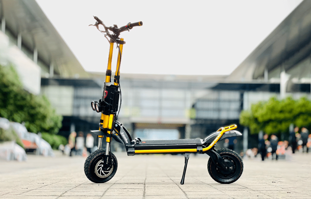 Kaabo Wolf Warrior KING GTR elektrinis paspirtukas electric scooter