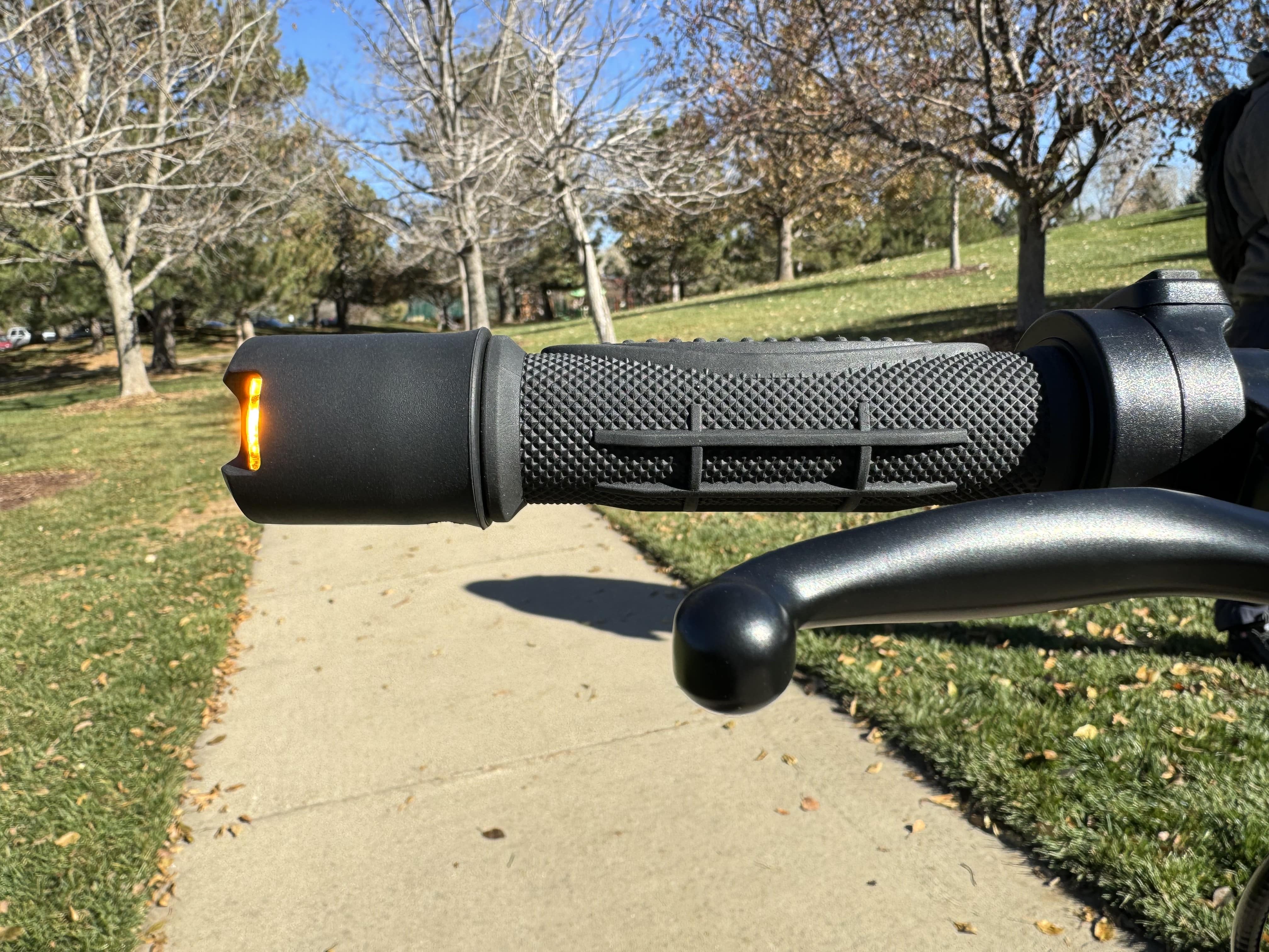 VMAX VX2 Pro grippy handlebar grips with turn signals
