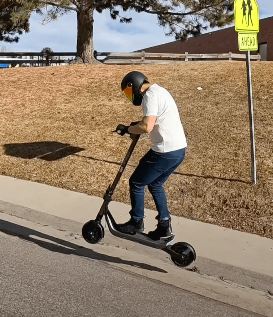 Apollo go jumping off curb