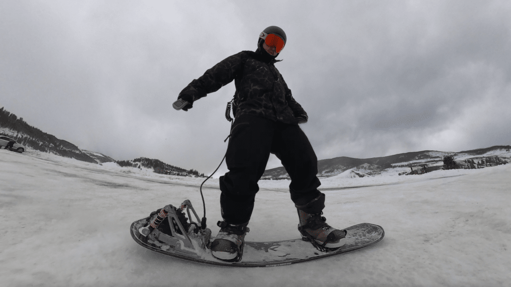 Cyrusher Ripple Electric Snowboard side profile eskate remote 3000 watt motor with suspension