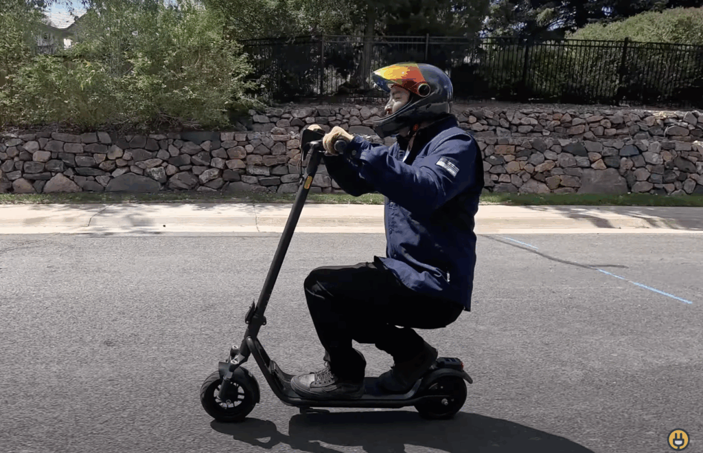 NIU KQi 100F Review: The Best Budget Commuter Scooter? 4 Screenshot 2025 06 06 at 4.22.09%E2%80%AFPM