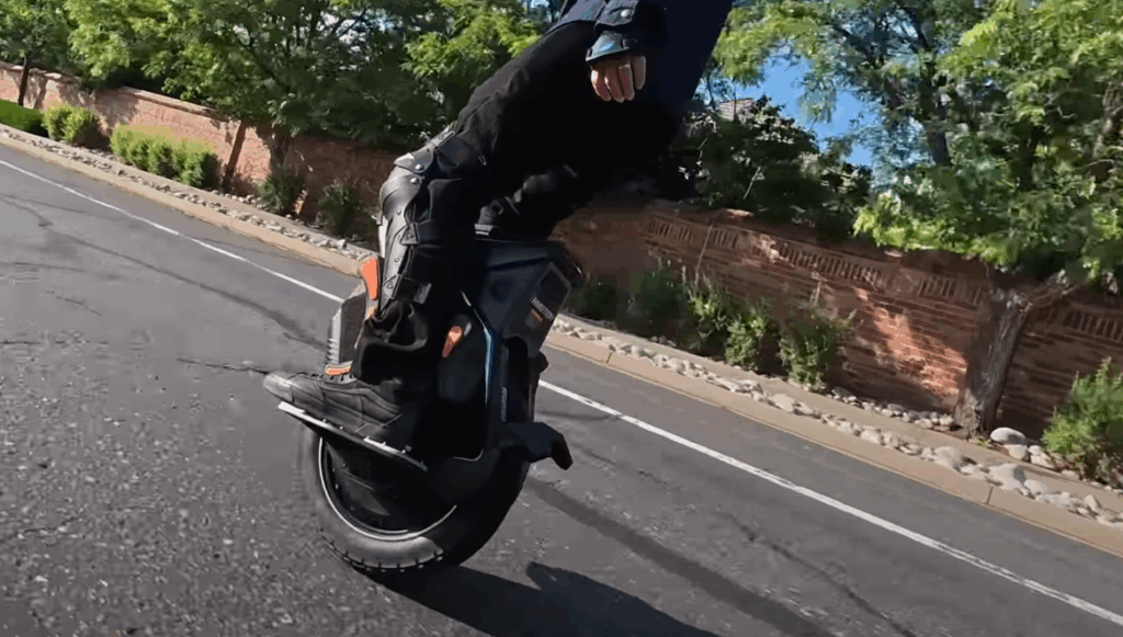 InMotion V12S Review: A Detailed Look at a Feature-Rich Electric Unicycle 4 Screenshot 2025 07 05 190030