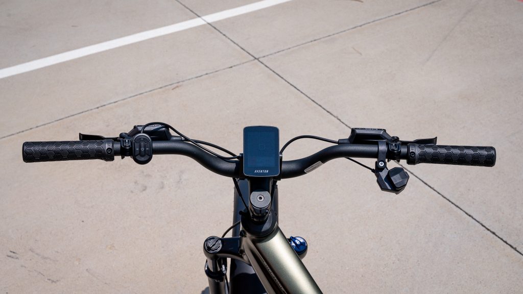 Aventon Aventure M Review - A Game Changer 6 aventon aventure m handlebars