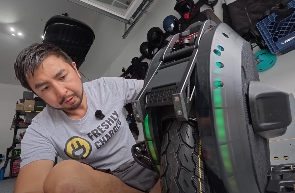 A Review of the Begode C8 Electric Unicycle 6 Screenshot 2025 08 05 084256